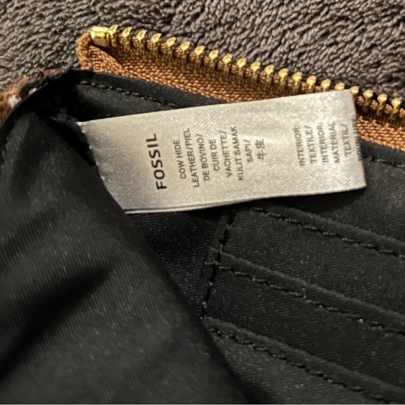 Fossil Leather Wristlet with Tassel Handbag - Picture 5 of 7